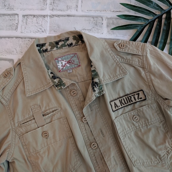 A. KURTZ Tan and camo button shirt or jacket - Picture 6 of 7